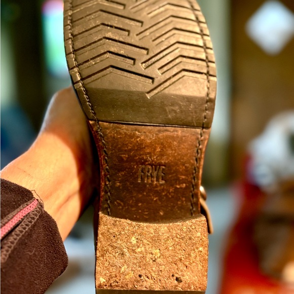 ‘Frye Veronica Strappy Triple Buckle Rustic Distressed Short Suede Boots Size 9’ - Picture 15 of 16